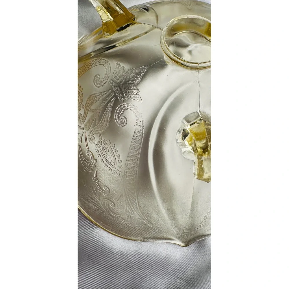 Lancaster Landrum Topaz Yellow Etched Glass 3 Footed Bowl Scalloped 8.5